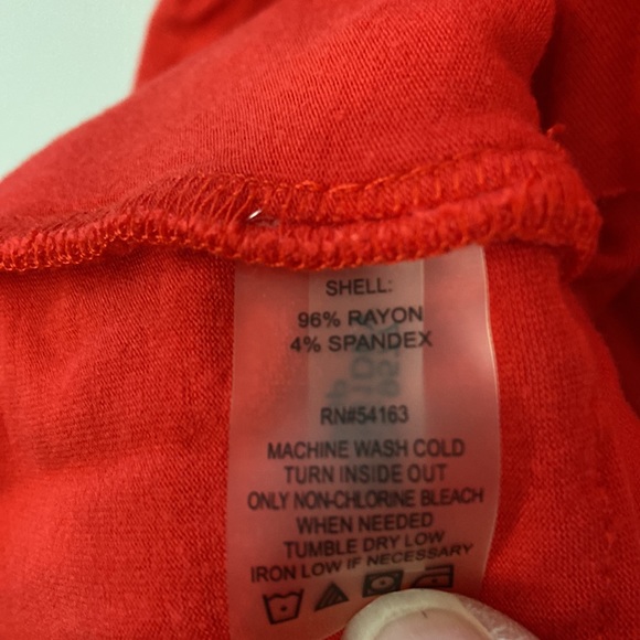 Calvin Klein women’s size 12 red layered party dress, rayon/spandex - Picture 3 of 4